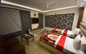 Amin Hotel Peshawar